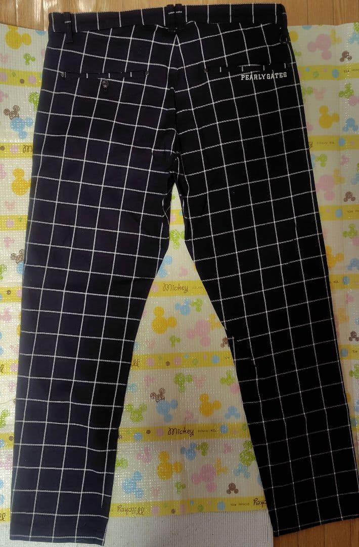 PEARLY GATES 黒と白のチェック柄パンツメンズ　サイズ６