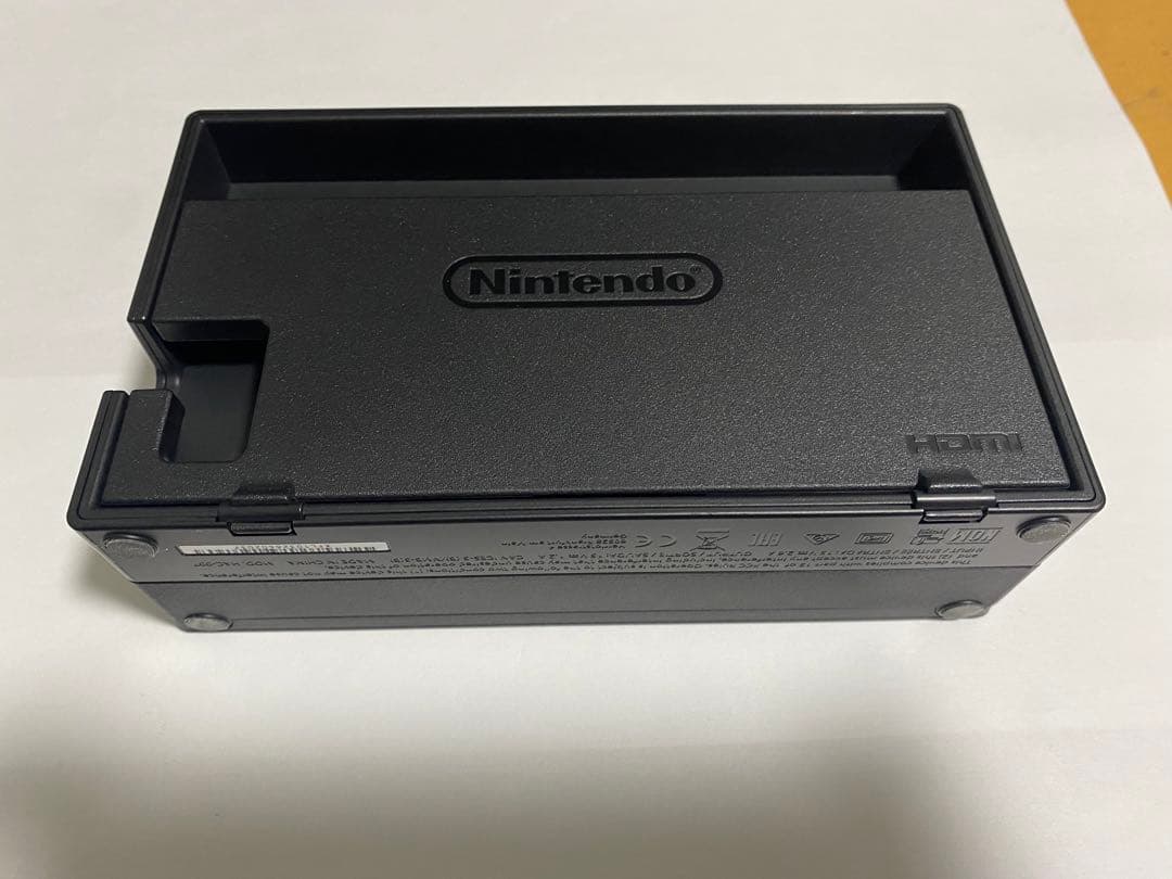 美品☆ Nintendo Switch 本体 ネオンブルー・オレンジ ソフト2本