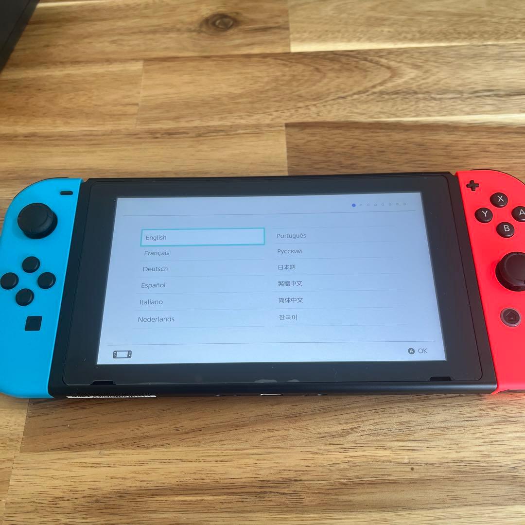ニンテンドースイッチ　本体一式　Nintendo Switch 本体 青/赤