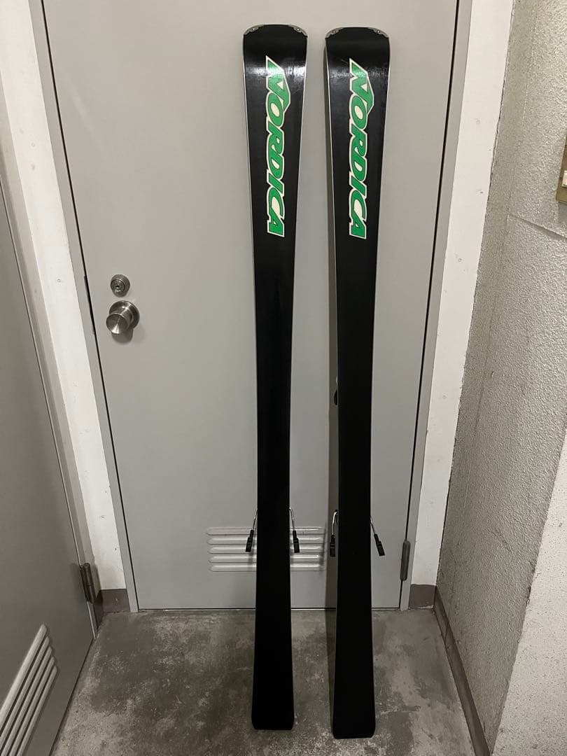 Nordica スキー板 Spitfire Pro Dobermann