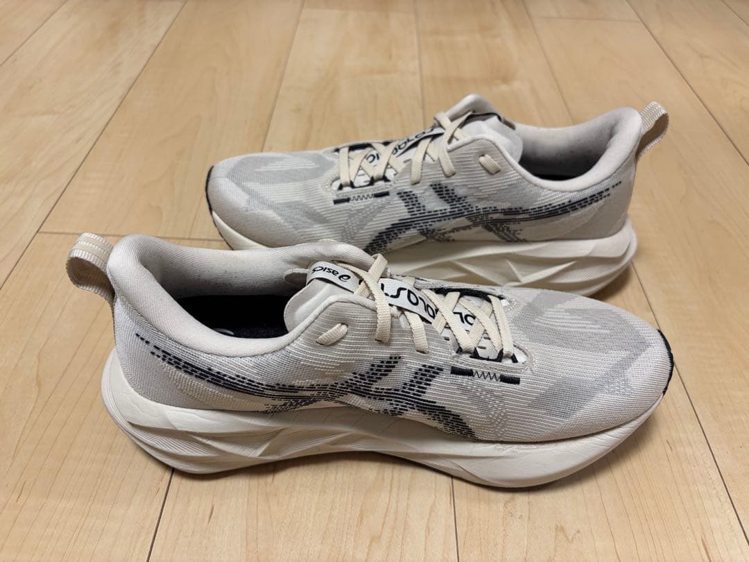 asics NOVABLAST5 ノバブラスト5 26.5cm USED品