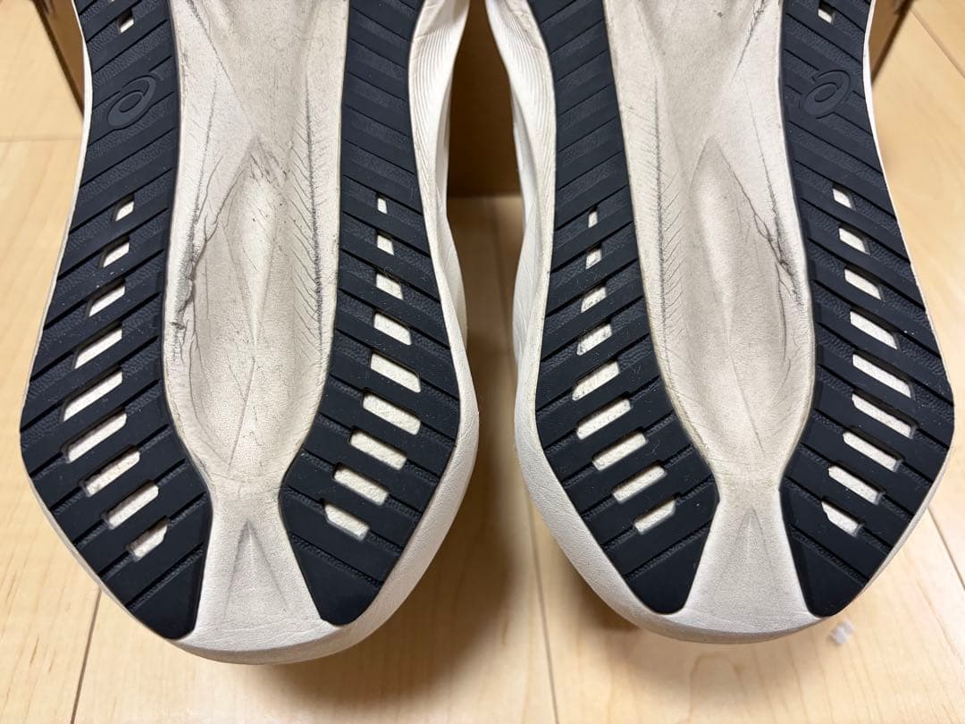 asics NOVABLAST5 ノバブラスト5 26.5cm USED品