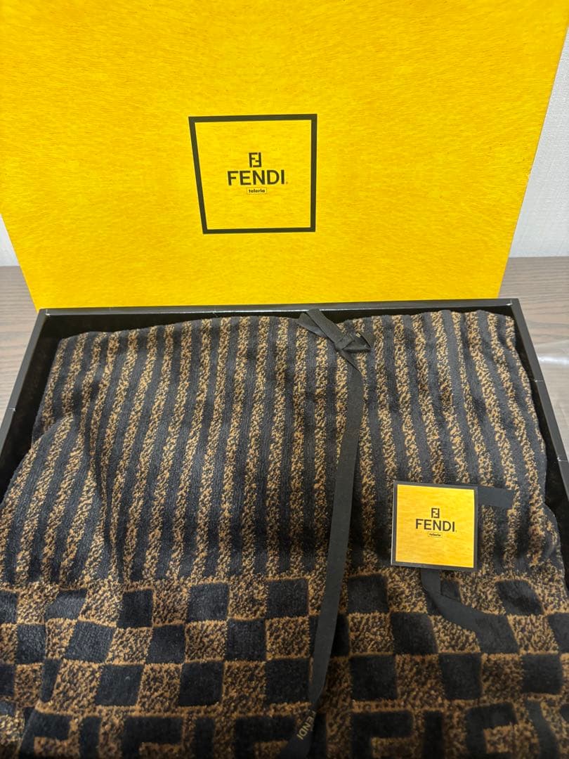 う*ん様 FENDI ☆☆ 大判のバスタオル
