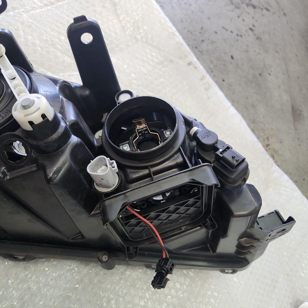 トヨタ　ヴァンガード　ACA33W　 純正　HID　左　ヘッドライト