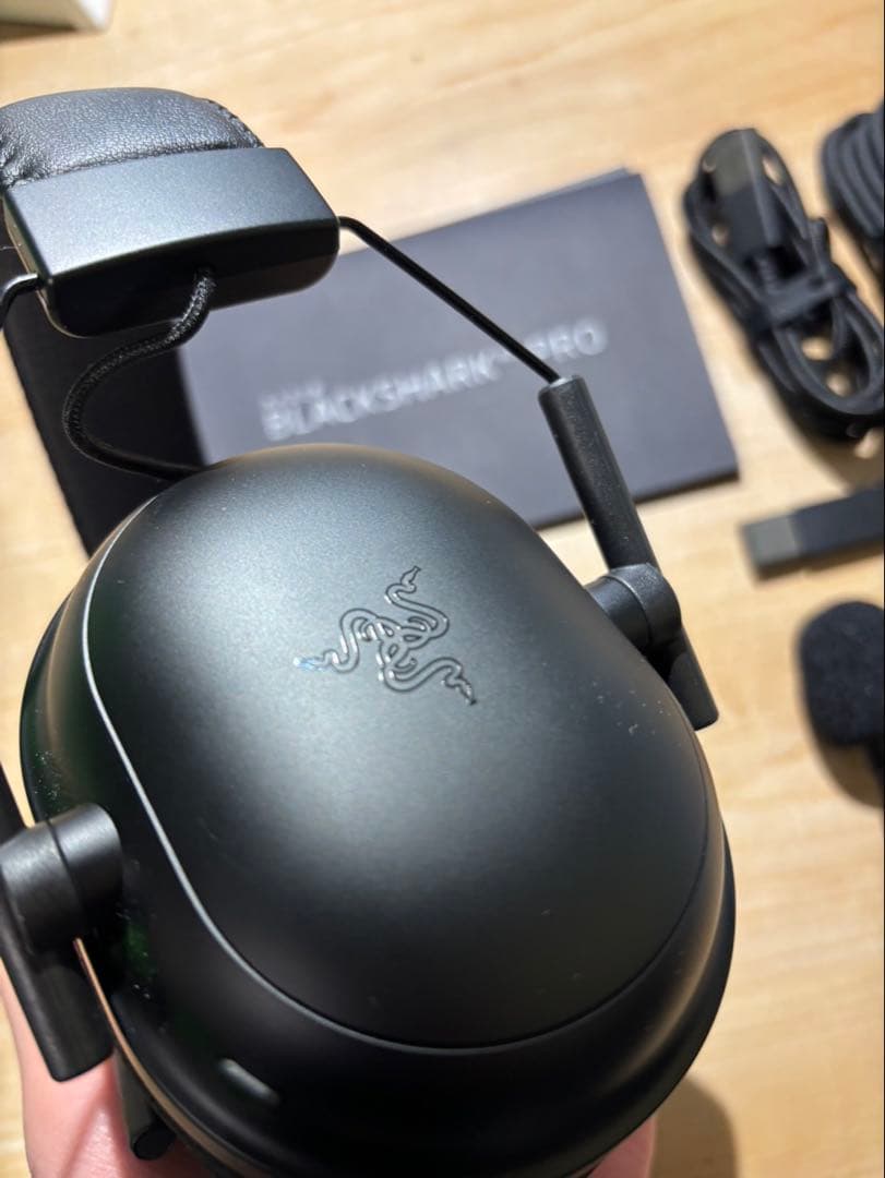 Razer BLACKSHARK V2 PRO ゲーミングヘッドセット