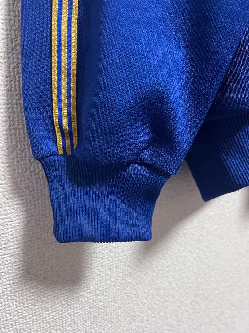 adidas オリジナル　トラックジャケット