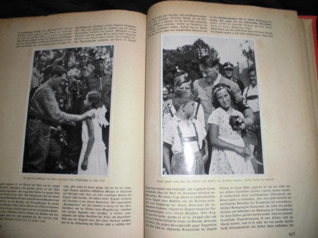 アドルフ　ヒトラー写真集　1936年　普及豪華版