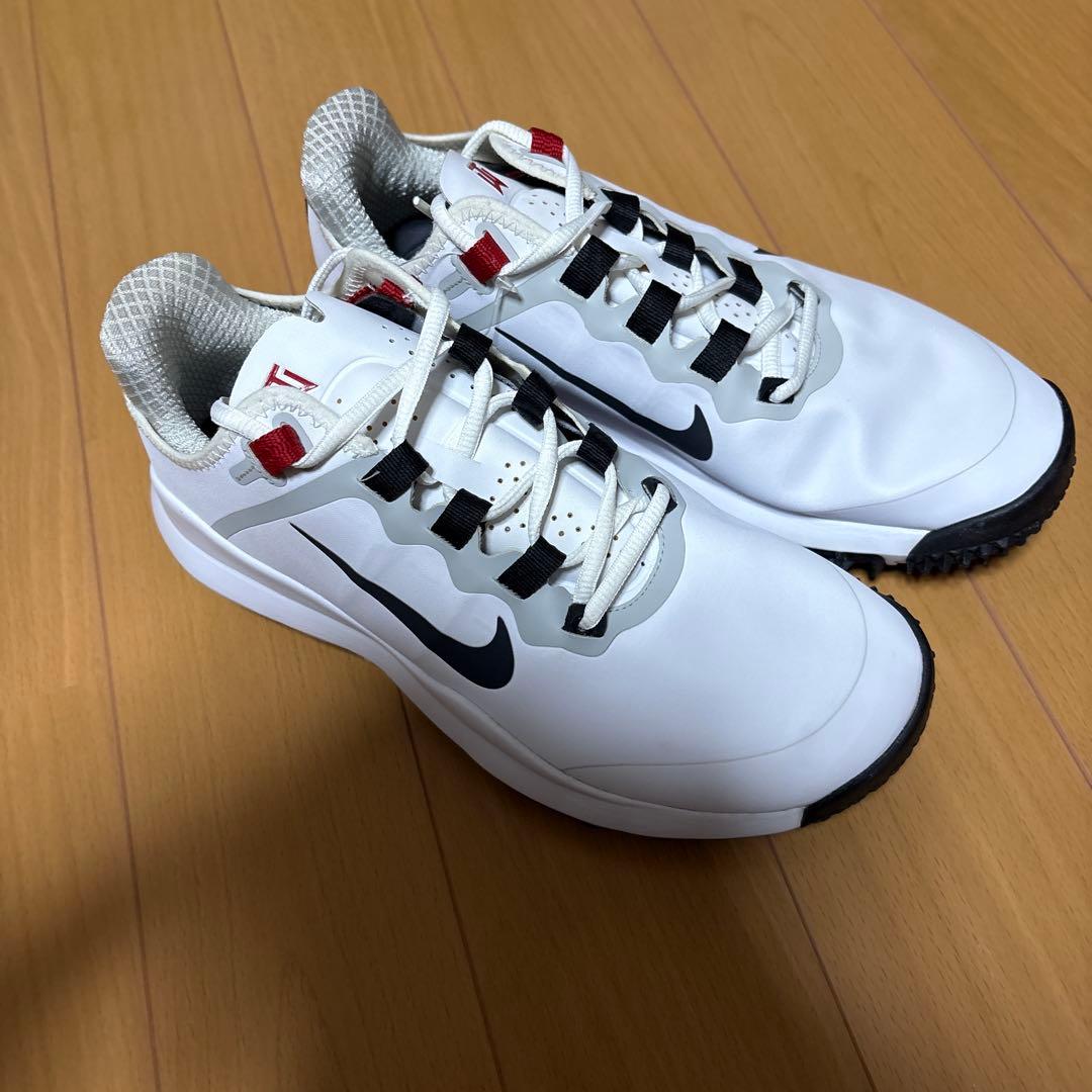 NIKEタイガーウッズTW13ホワイト26.0