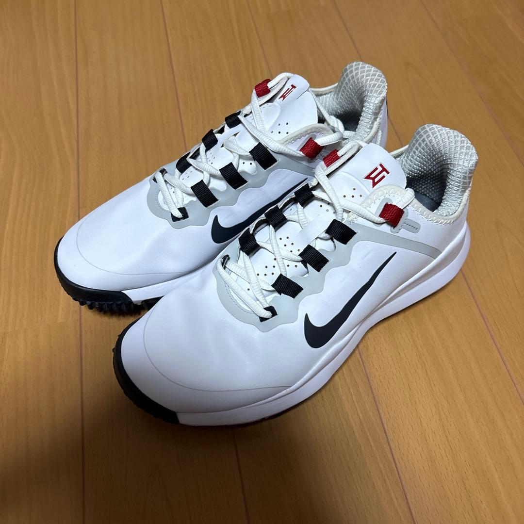 NIKEタイガーウッズTW13ホワイト26.0