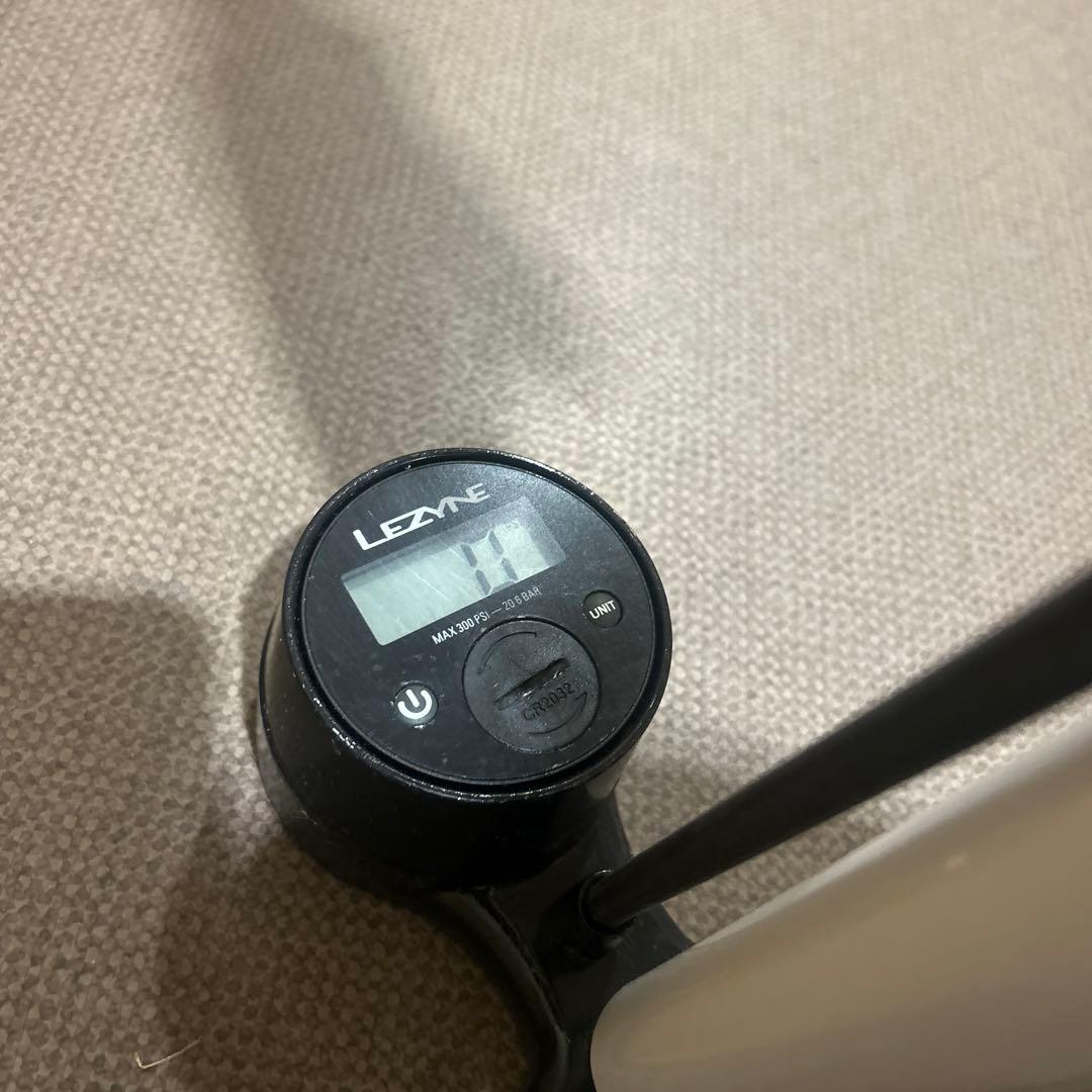 LEZYNE フロアポンプ CNC DIGITAL FLOOR DRIVE