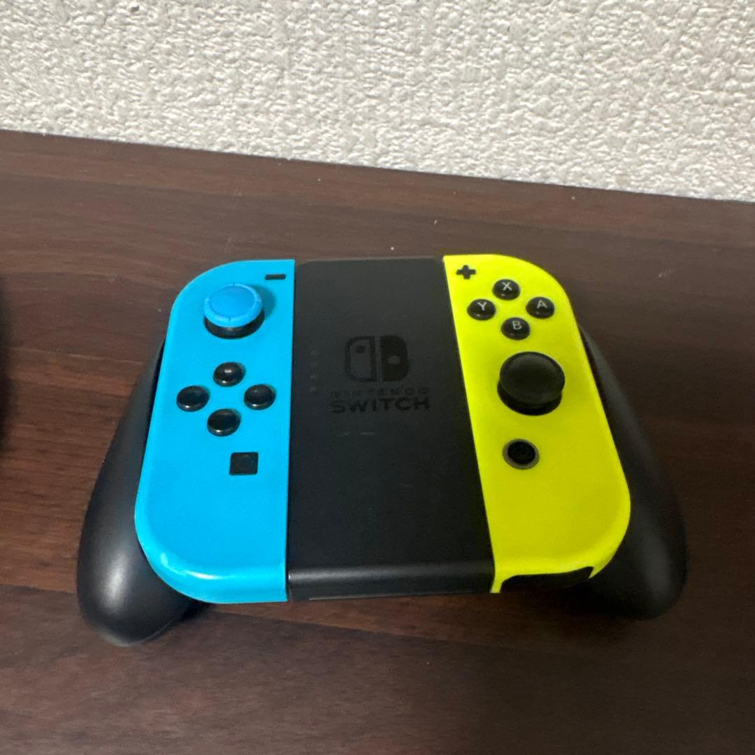 Switch本体とジョイコン