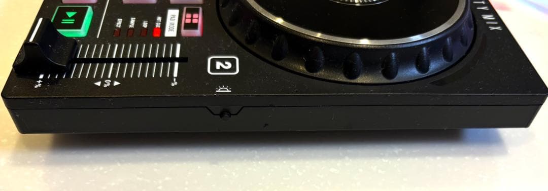Numark　Party MixII　LEDパーティライト搭載DJコントローラー