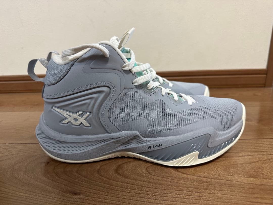 価格変更しました！アシックス バスケットボールシューズ グレー