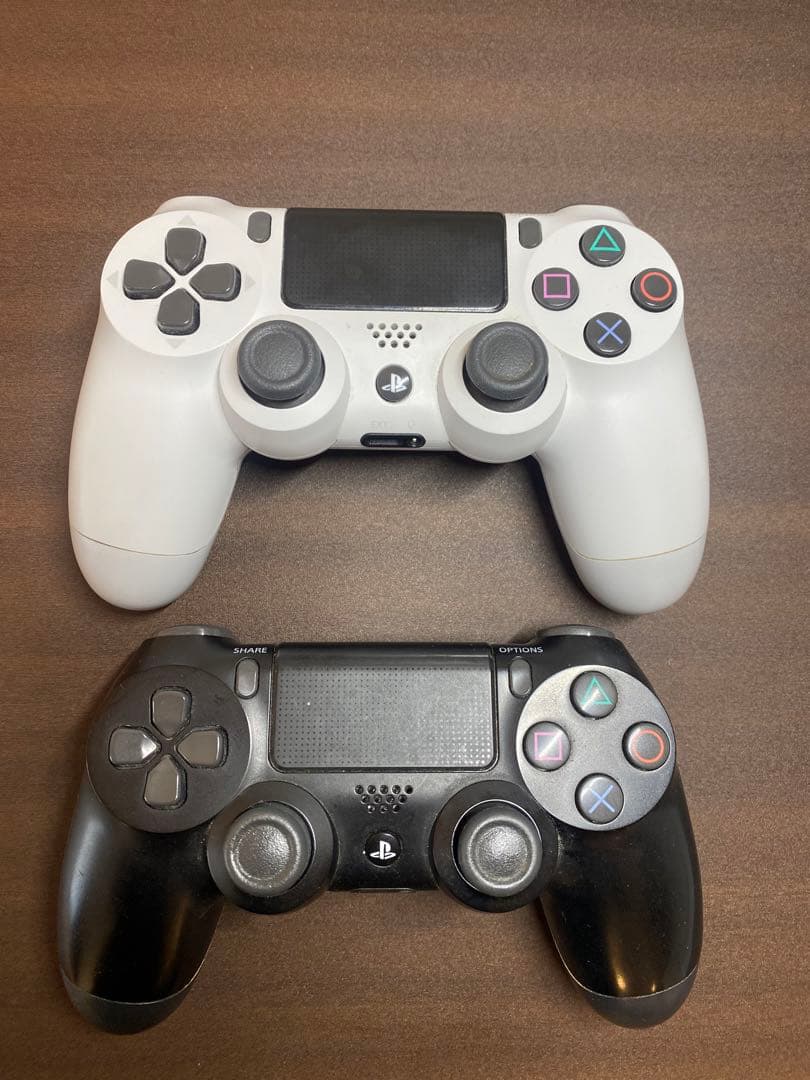 PS4 PRO 本体CUH-7000B 1Tジェットブラック+ソフト5点
