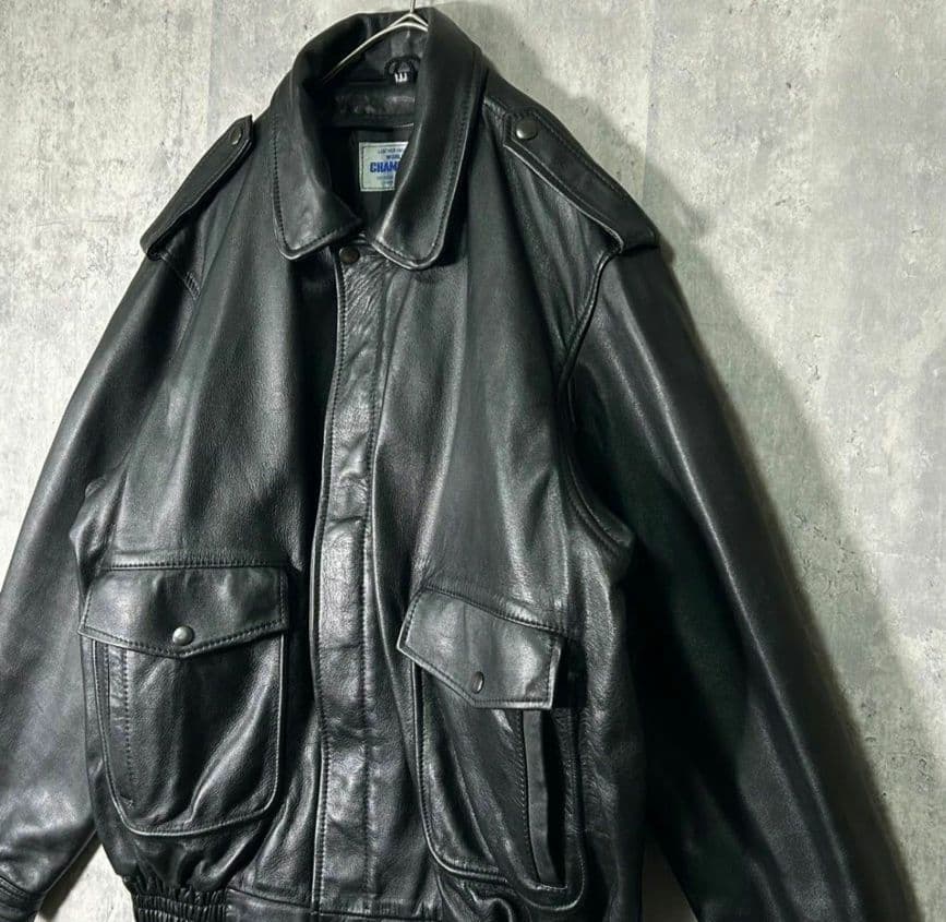 牛革　日本製　 ヴィンテージ レザージャケット　革 A2 短丈　黒　XL