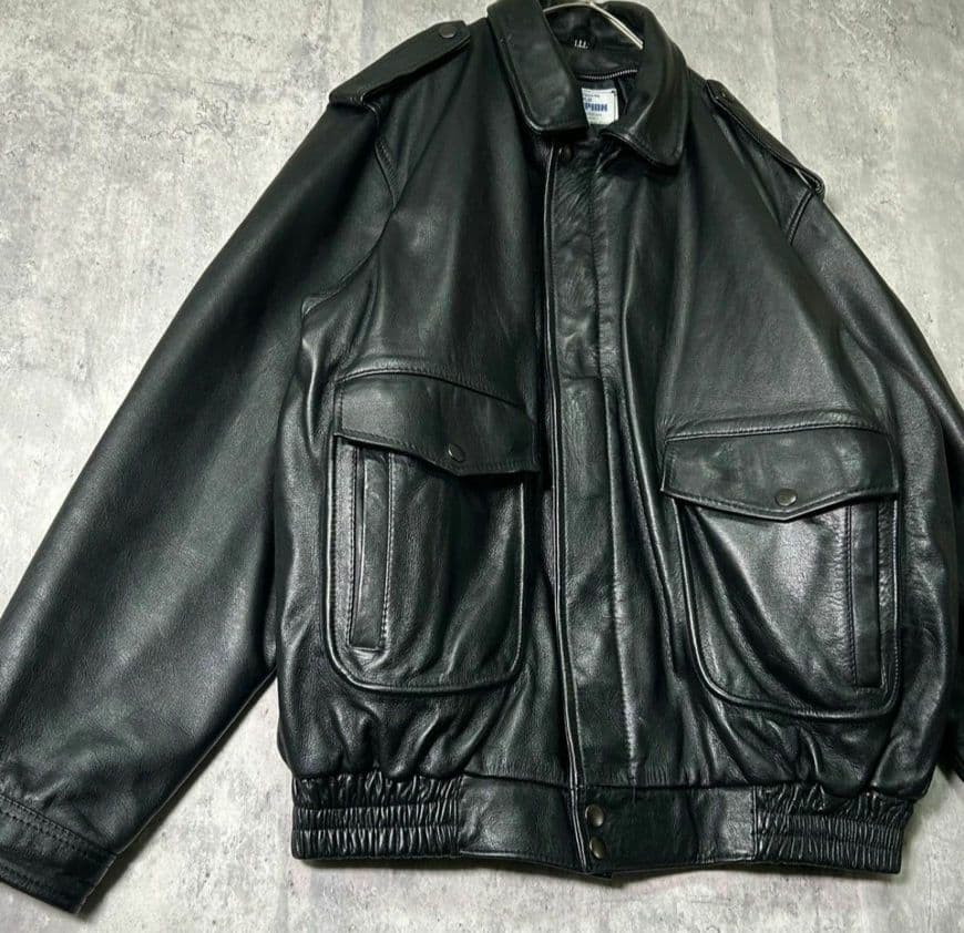 牛革　日本製　 ヴィンテージ レザージャケット　革 A2 短丈　黒　XL