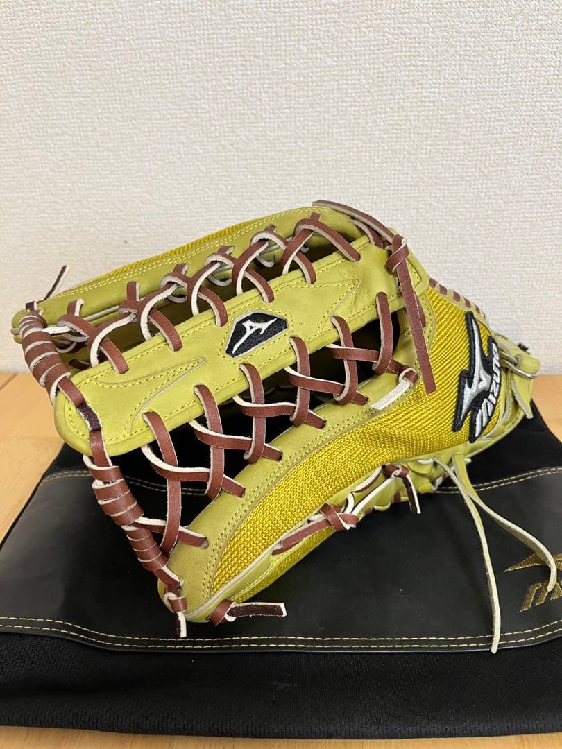 ミズノプロ　硬式外野手用　プラチナラベル
