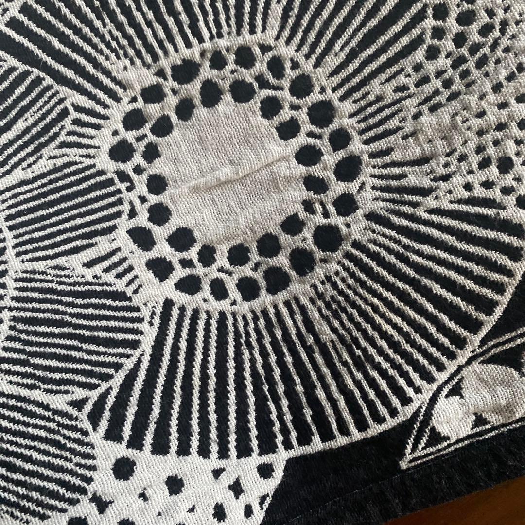 marimekko 花柄 テーブルセンター