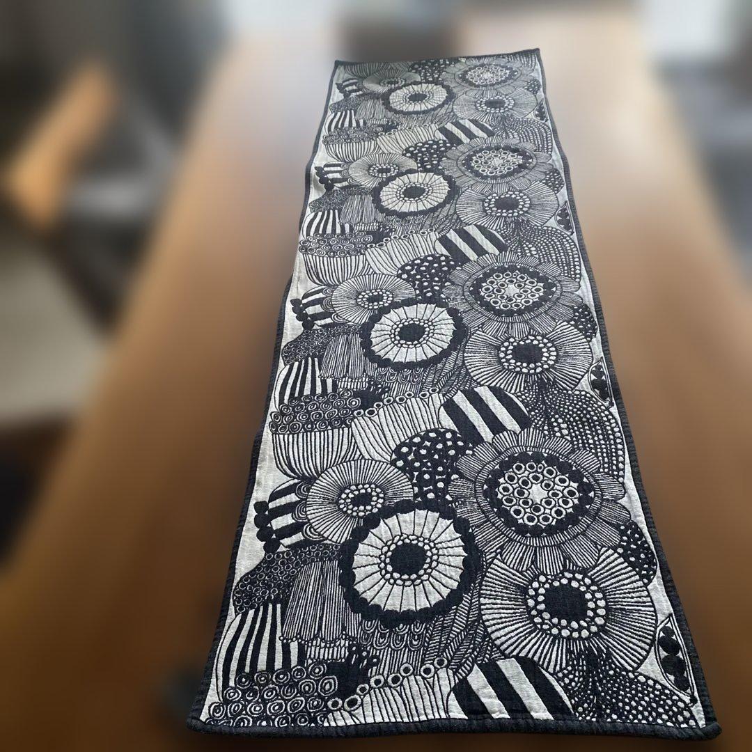 marimekko 花柄 テーブルセンター