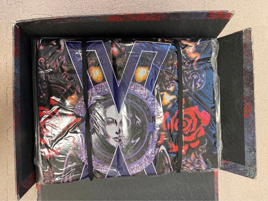 hide + X JAPAN  VHS・CD ・写真集など9点セット