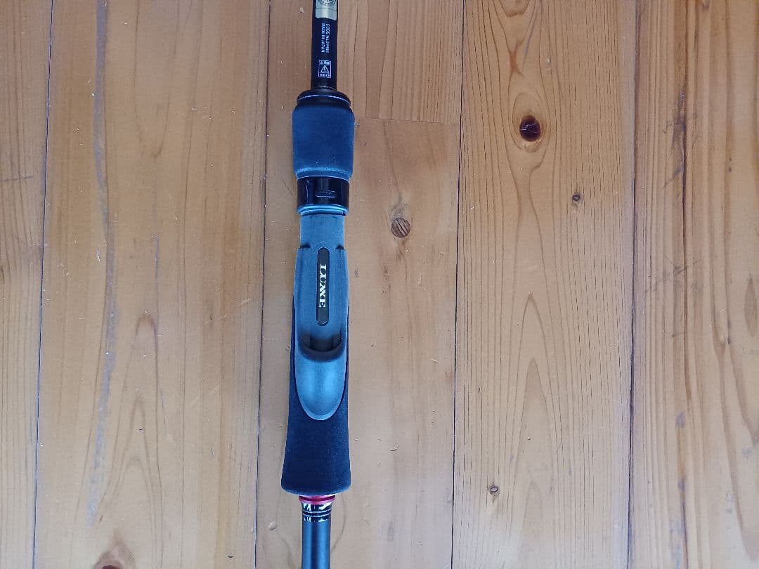 がまかつLUXXE-S82Mエギング、自重87-88g美品