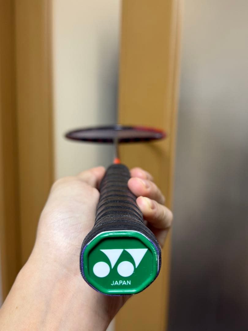 き*と様 YONEX ASTROX 77 PRO 4UG5 バドミントンラケット