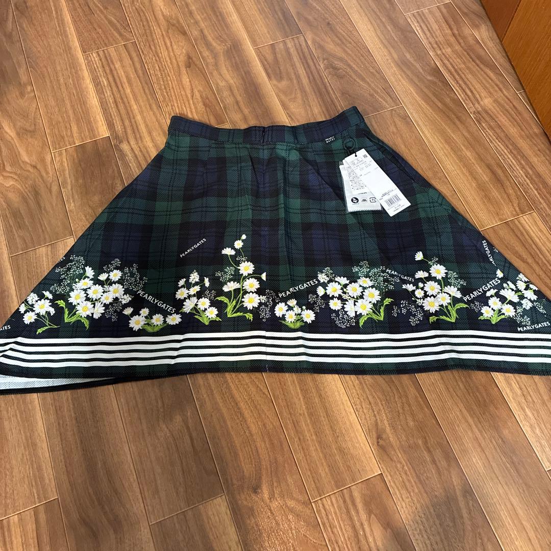 【新品】パーリーゲイツ チェック柄花刺繍スカート