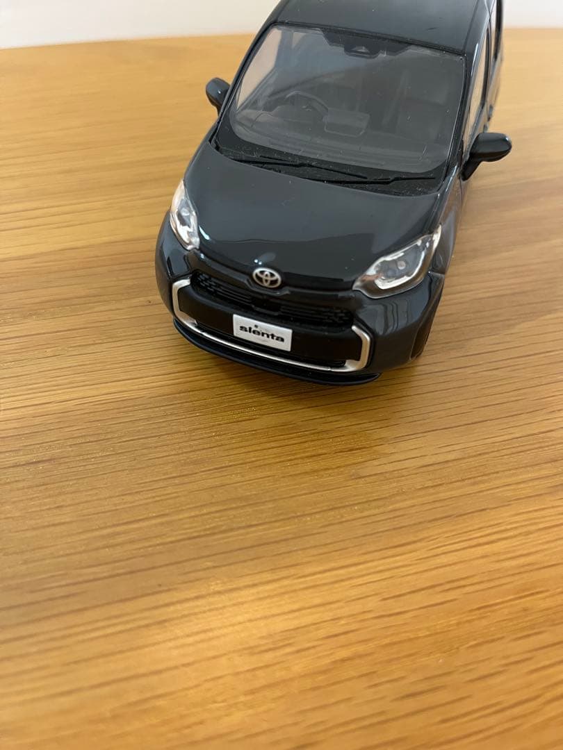 新型シエンタ　カラーサンプル シエンタ　ミニカー