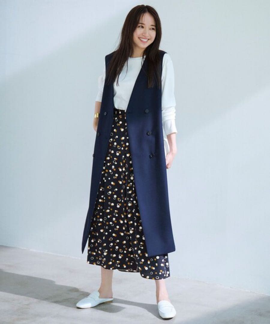 新品✨23区 ウーステッドウールツイル ロング ジレ　紺　4万　Mサイズ