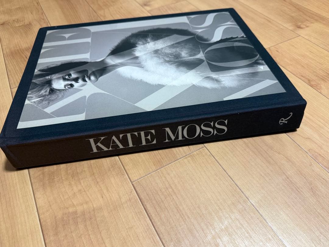 KATE MOSS アートブック