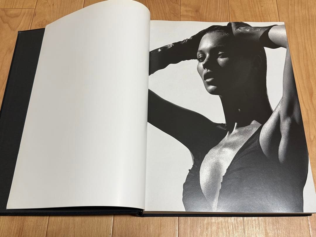 KATE MOSS アートブック