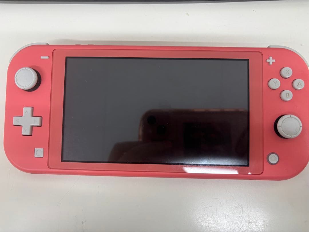 Nintendo Switch Lite コーラルピンク