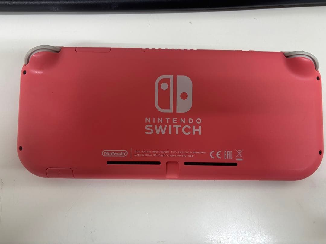 Nintendo Switch Lite コーラルピンク
