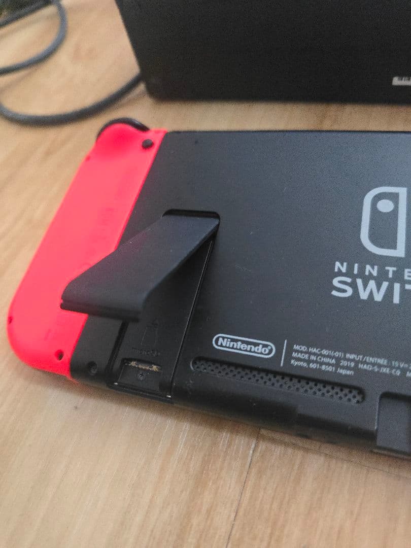 Nintendo Switch 本体 joycon訳あり専用ケースつき