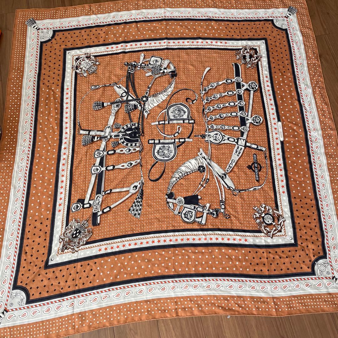 Hermès カシシル　バンダナ 箱付き