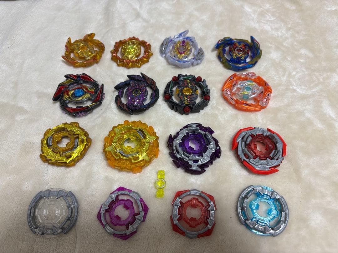 S*)様 ベイブレードバースト　引退品まとめ売り