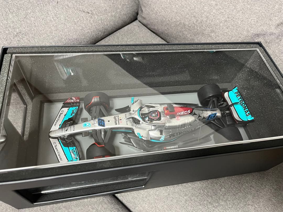ミニカー 1/18 Mercedes-AMG spark
