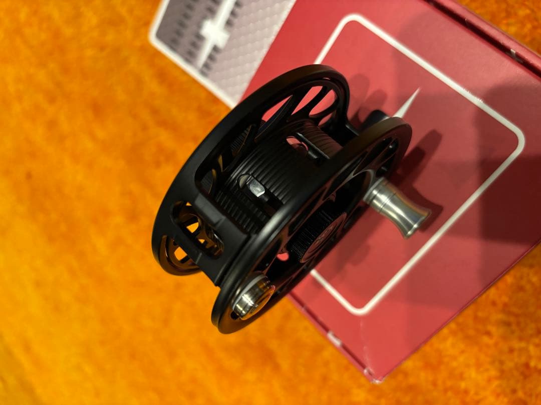 【極美品】ハッチ アイコニック 3+ HATCH ICONIC 3+