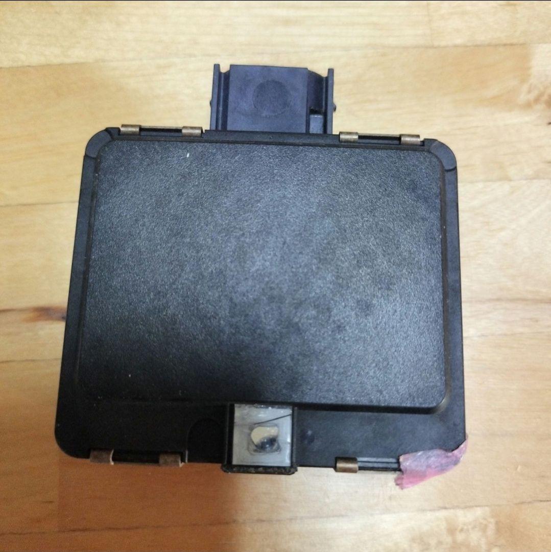 33943-68R01　ミリ波レーダーセンサー　ZC33S純正中古パーツ