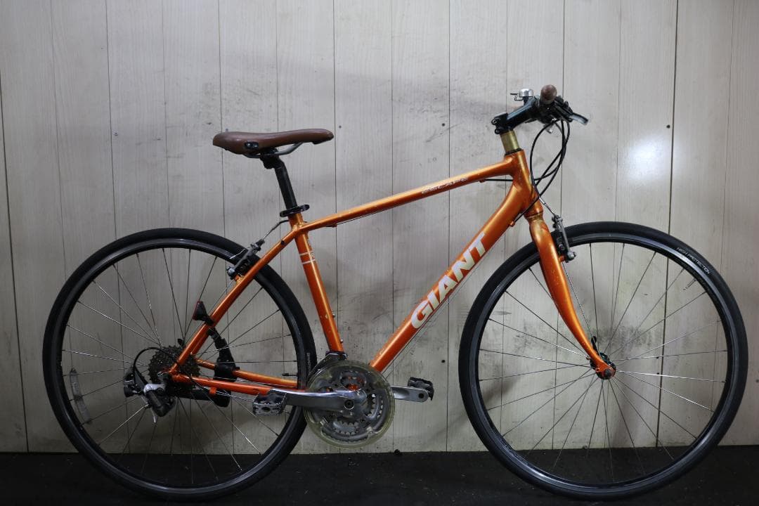 GIANT ESCAPE R3 700C アルミ 24速 470mm クロス