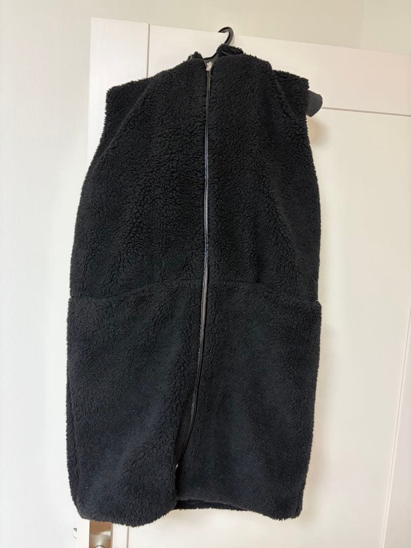 Gypsophila ジプソフィア　New Boa Vest ブラック