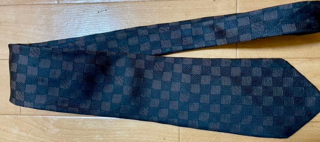 LOUIS VUITTON ルイヴィトン ネクタイ シルク　希少 ダミエ　柄