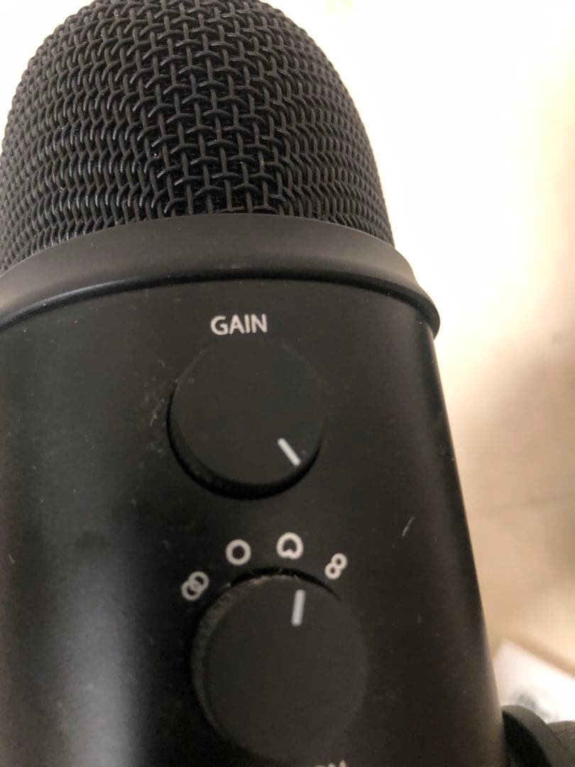 Blue Yeti Blackout USBゲーミングマイク