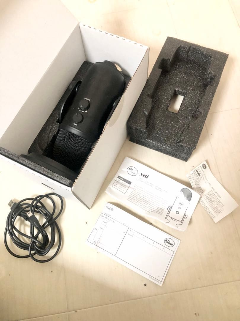 Blue Yeti Blackout USBゲーミングマイク