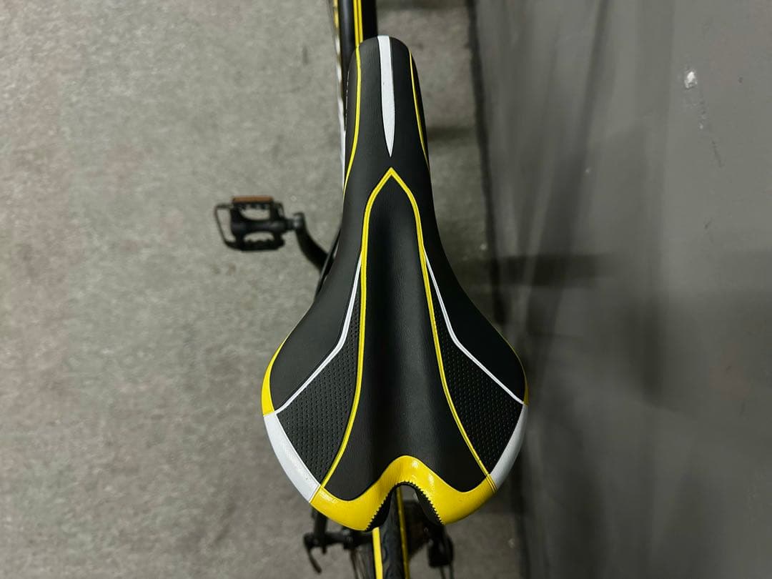 未使用 PANTHER クロスバイク 700C シマノ変速 スポーツバイク