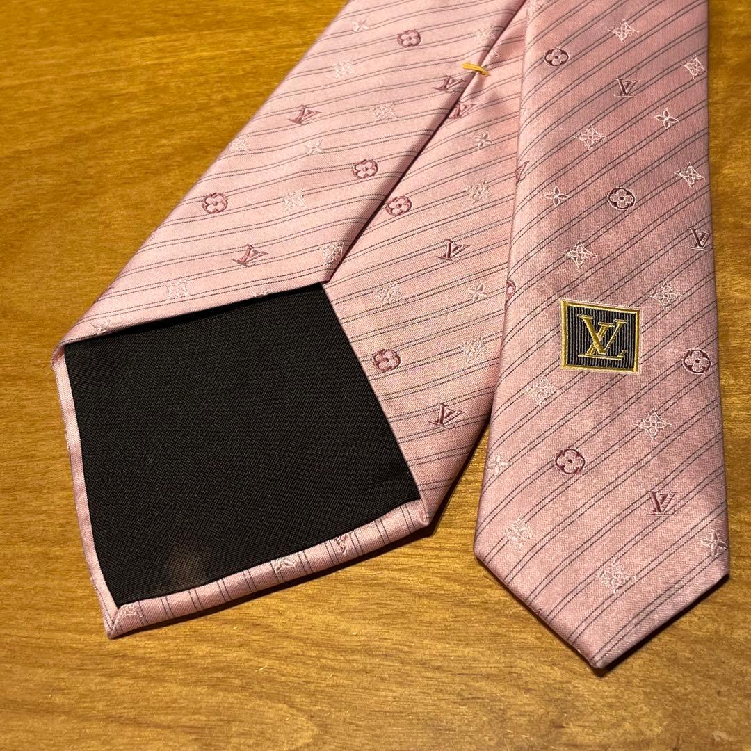 Louis Vuitton ピンク ネクタイ