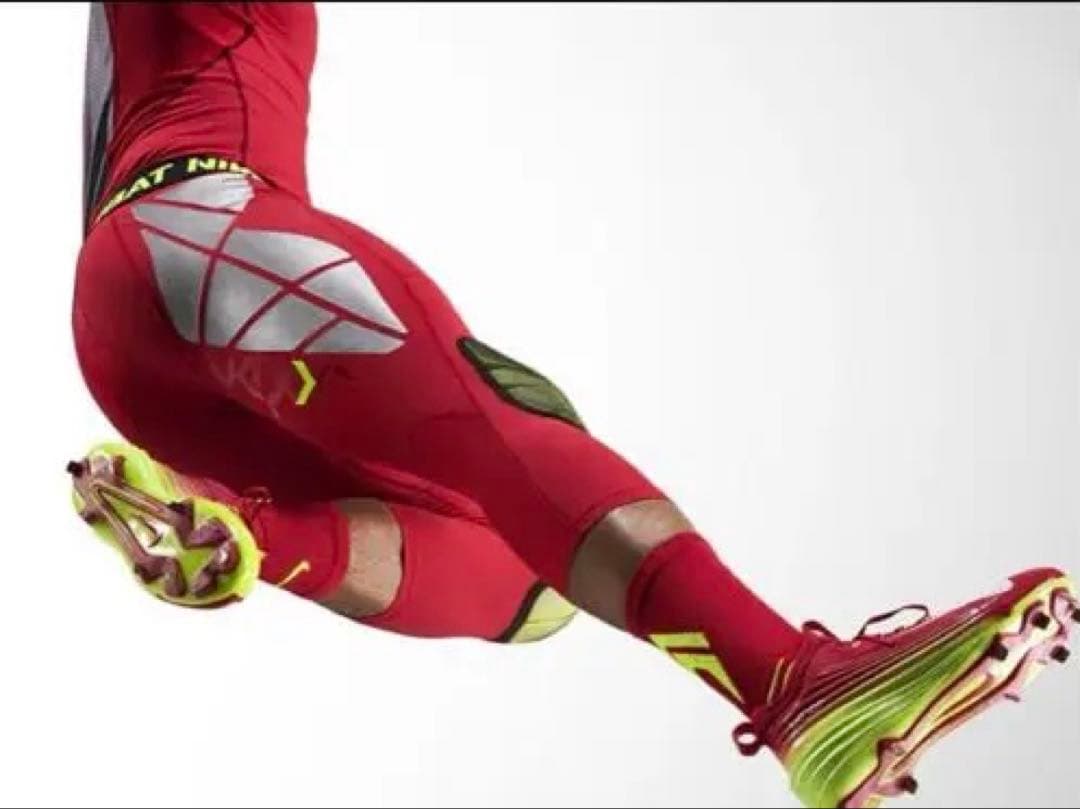 Nike Pro Combat スライディングパンツ レッド