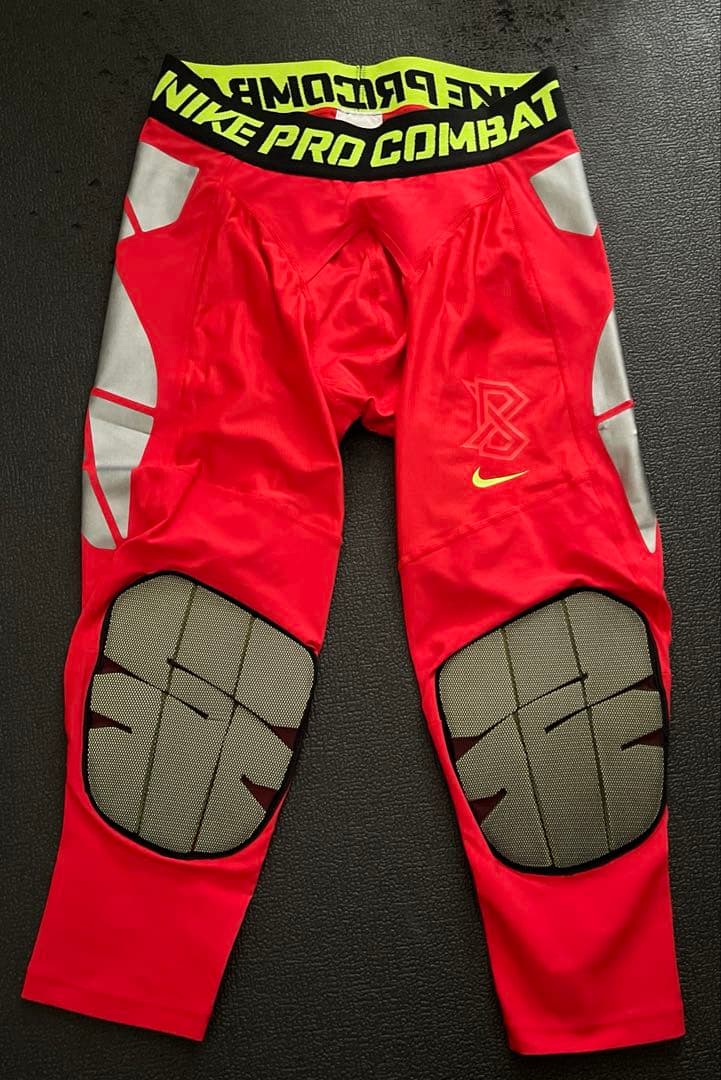Nike Pro Combat スライディングパンツ レッド