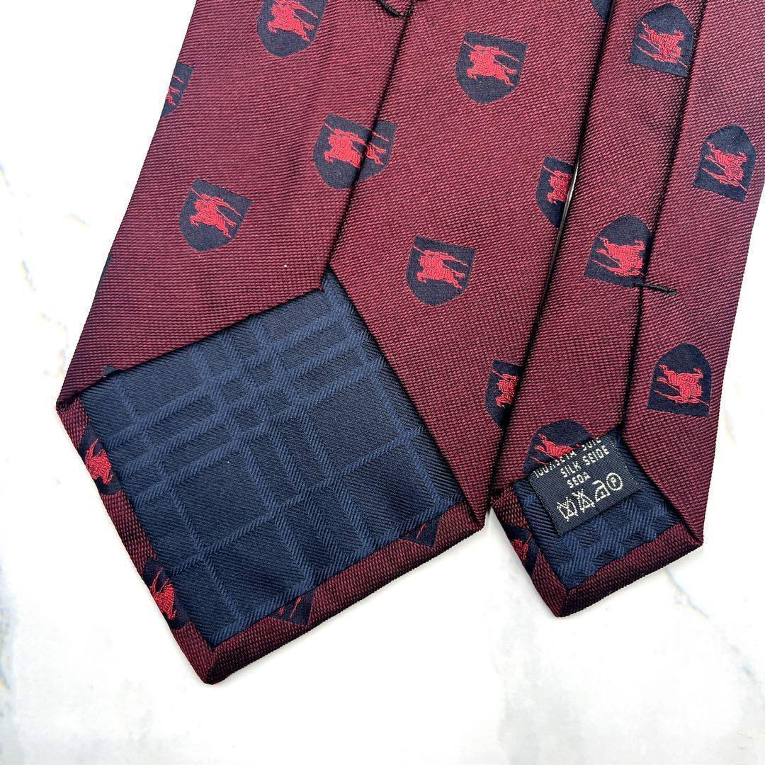 ◆美品◆BURBERRY ネクタイ 赤色 ロゴ パターン柄 カジュアル 高級感