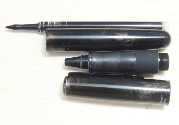 ● トンボ鉛筆２本 ● ZOOM 505 HAVANNA ● 水性ボールペン